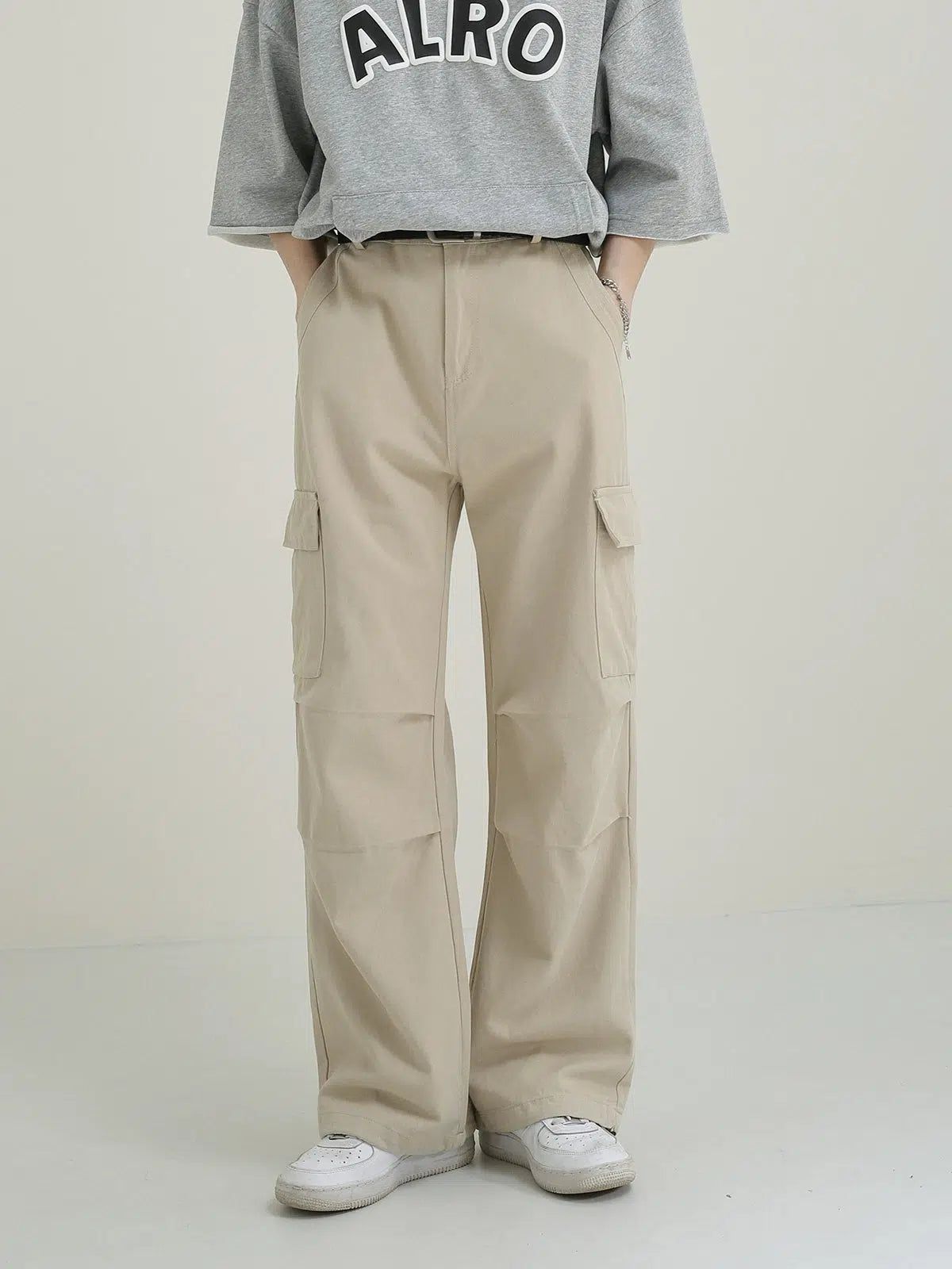 Zhou Side Pocket Pleated Cargo Pants Zhou Side Pocket Pleated Cargo Pants