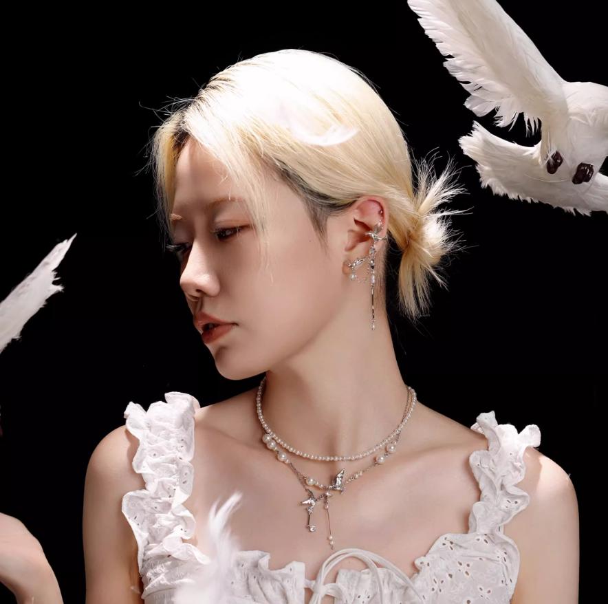 Apom Flying Bird Pearl Necklace-korean-fashion-Necklace-Apom's Closet-OH Garments