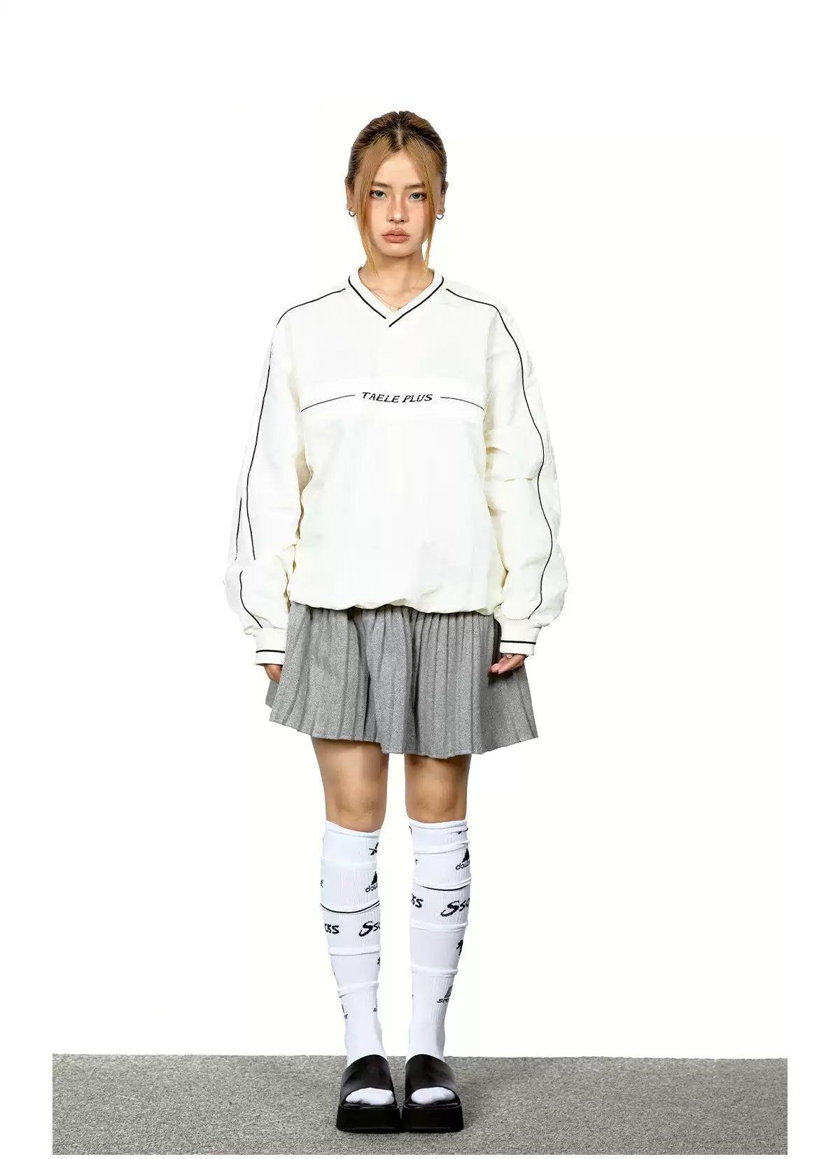 BB Contrast Piping Print V-Neck Crewneck-korean-fashion-T-Shirt-BB's Closet-OH Garments