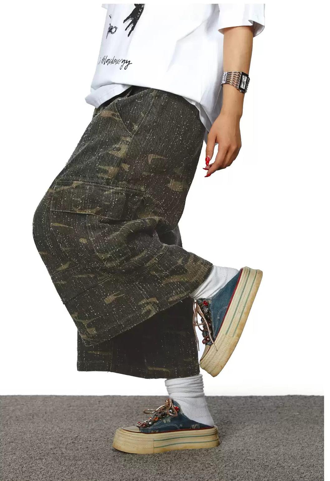 BB Distressed Camo Baggy Cargo Shorts-korean-fashion-Shorts-BB's Closet-OH Garments