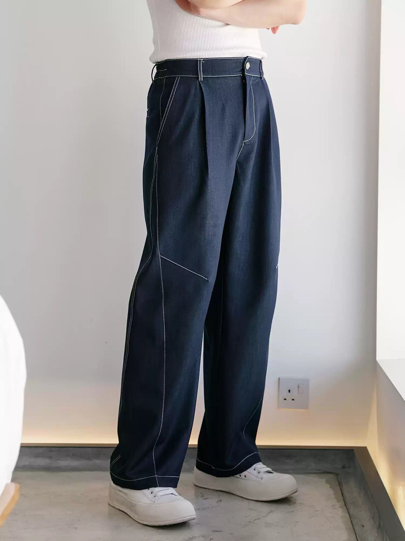 Chuan Contrast Stitched Straight Pants-korean-fashion-Pants-Chuan's Closet-OH Garments