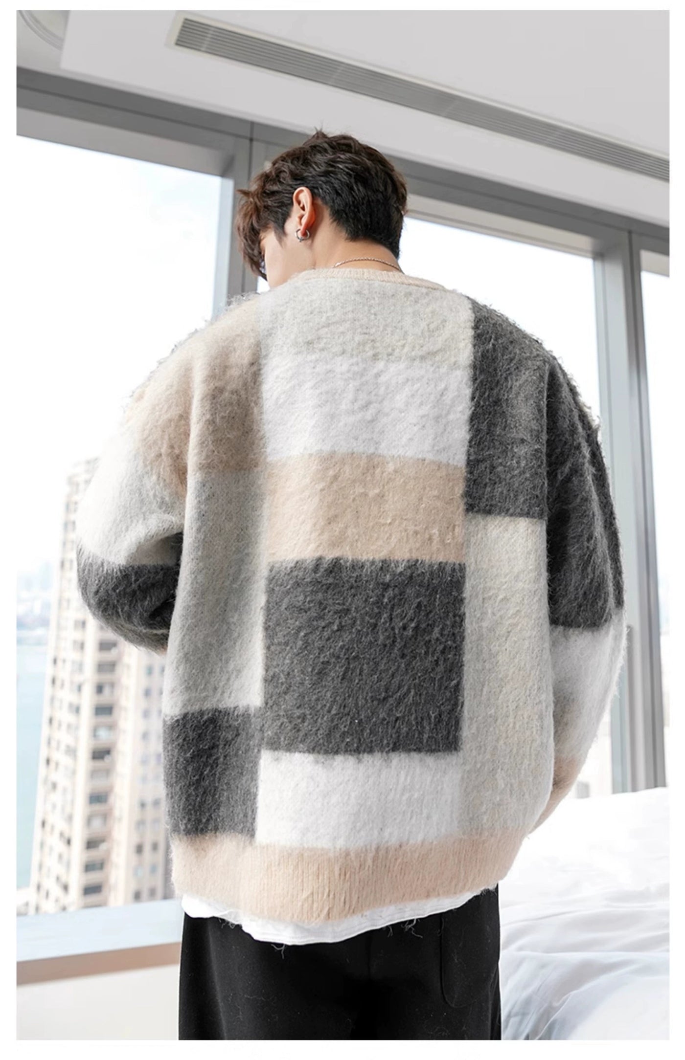 Chuan Fuzzy Stitched Contrast Sweater-korean-fashion-Sweater-Chuan's Closet-OH Garments