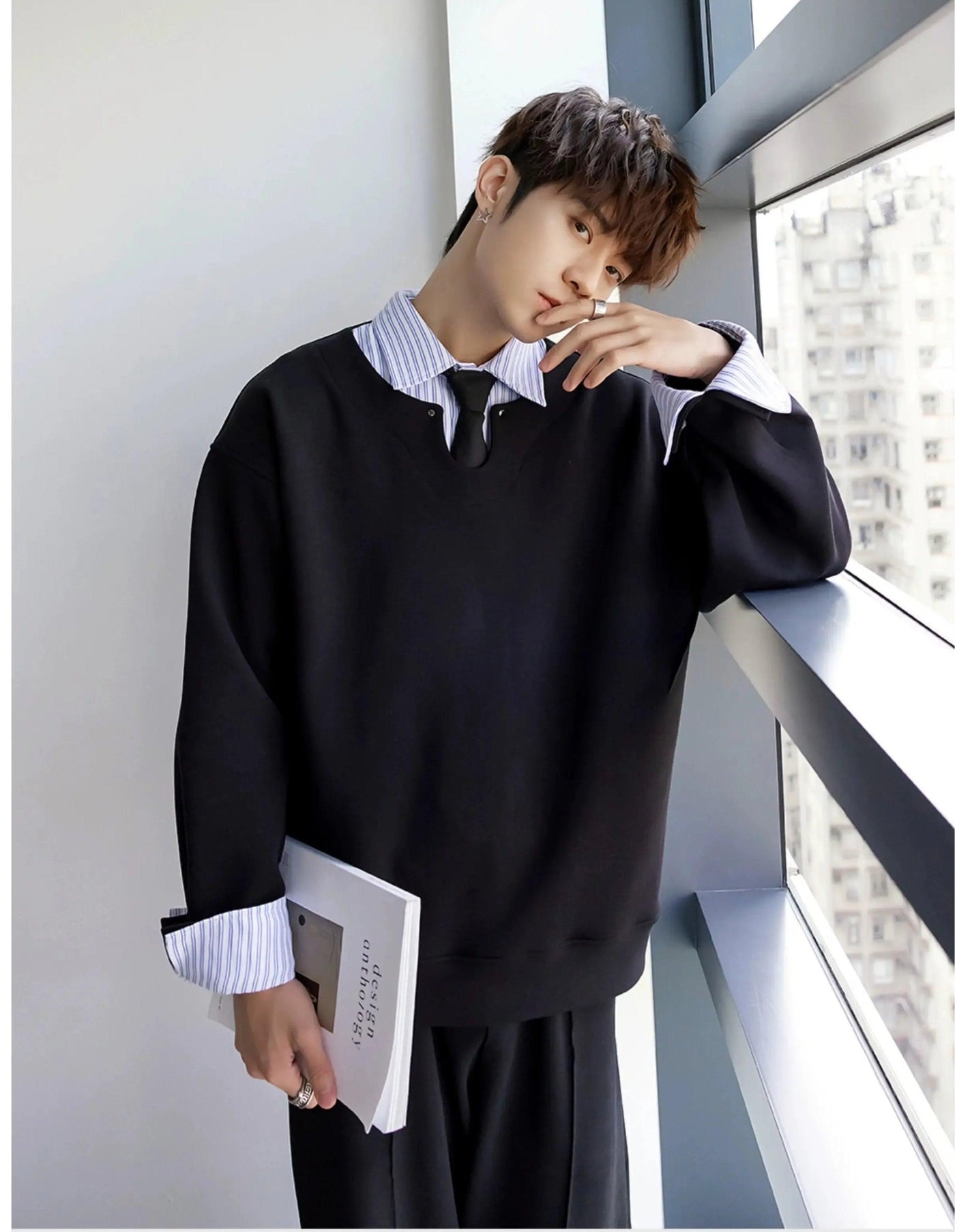 Chuan Stripe Spliced Crewneck-korean-fashion-Crewneck-Chuan's Closet-OH Garments