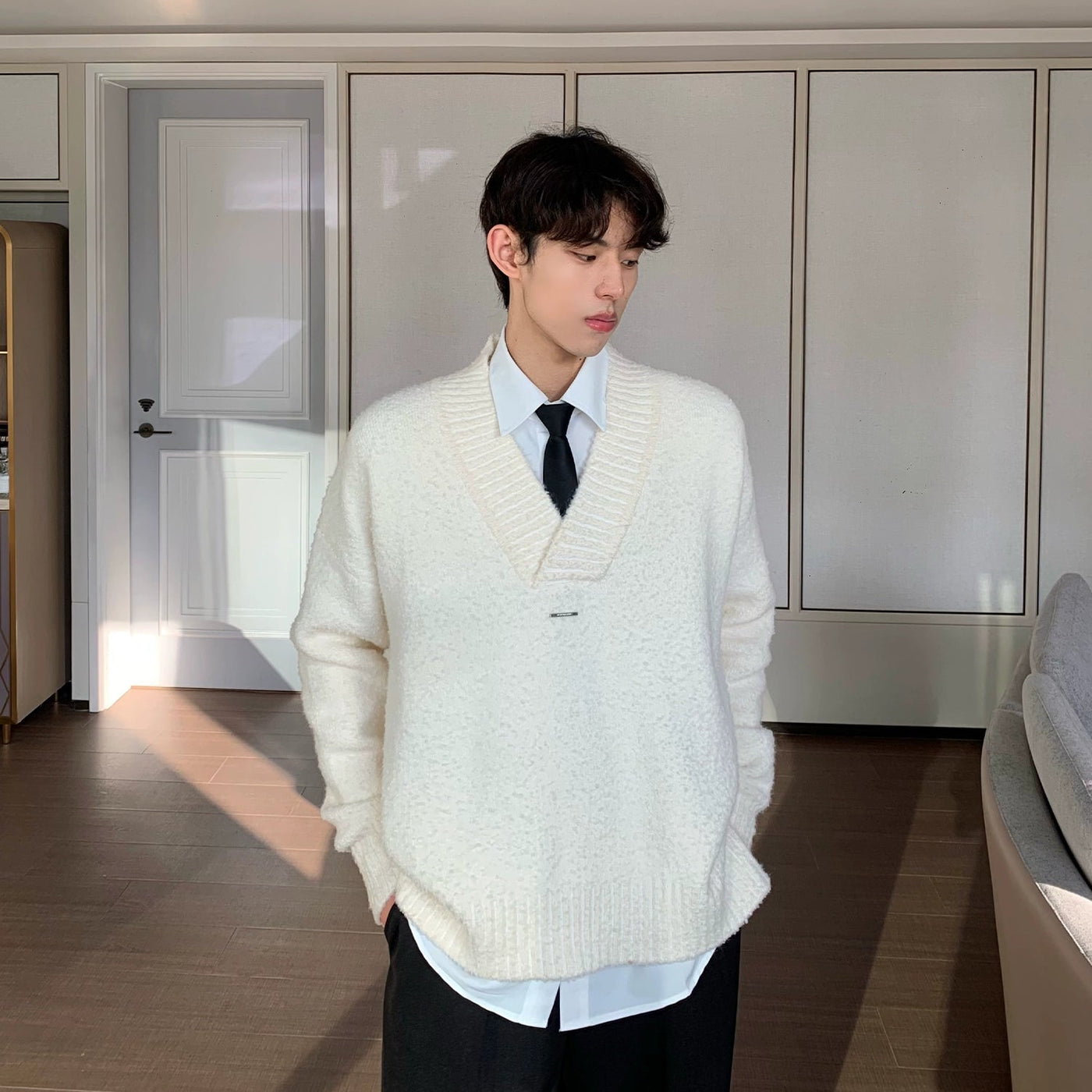 Cui Collegiate Contrast Lines V-Neck Sweater-korean-fashion-Sweater-Cui's Closet-OH Garments