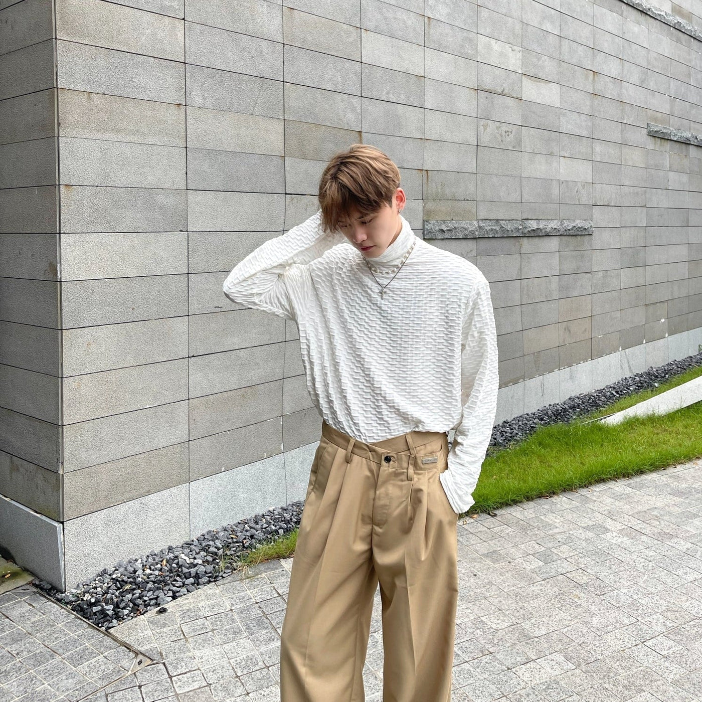 Cui Honeycomb Textured Mockneck-korean-fashion-Turtleneck-Cui's Closet-OH Garments