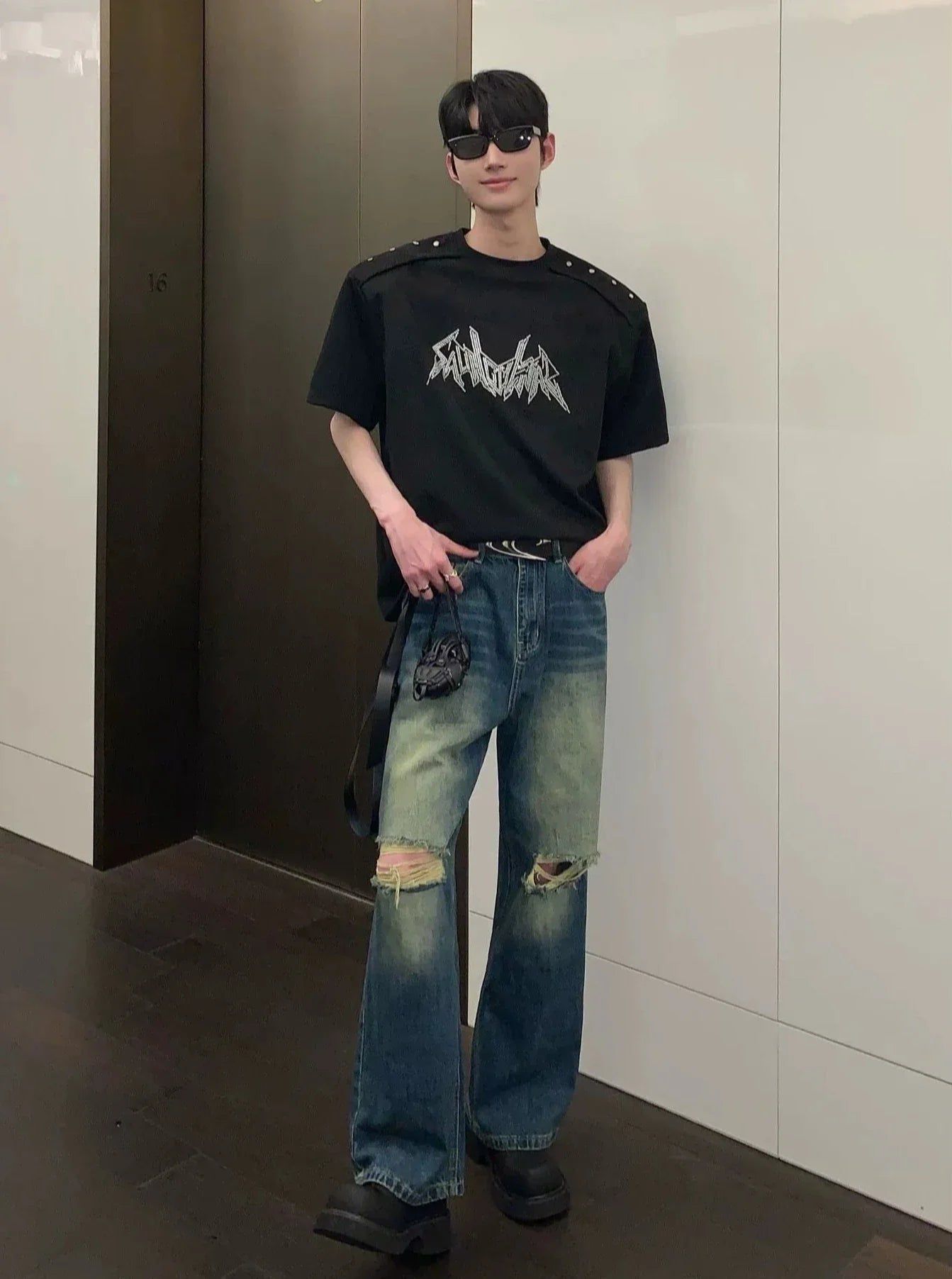 Cui Thigh Fade Ripped Jeans-korean-fashion-Jeans-Cui's Closet-OH Garments
