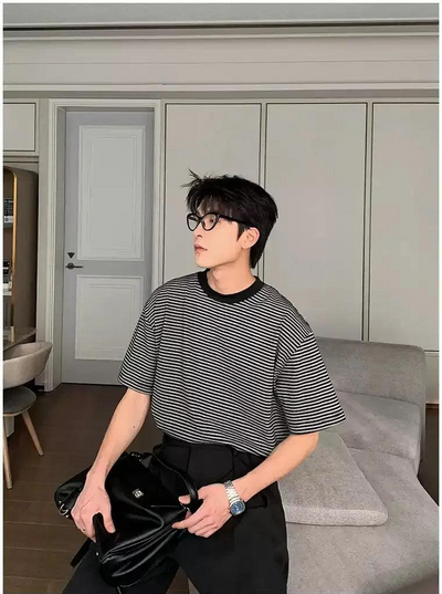 Hua Pinstriped Clean Fit T-Shirt-korean-fashion-T-Shirt-Hua's Closet-OH Garments
