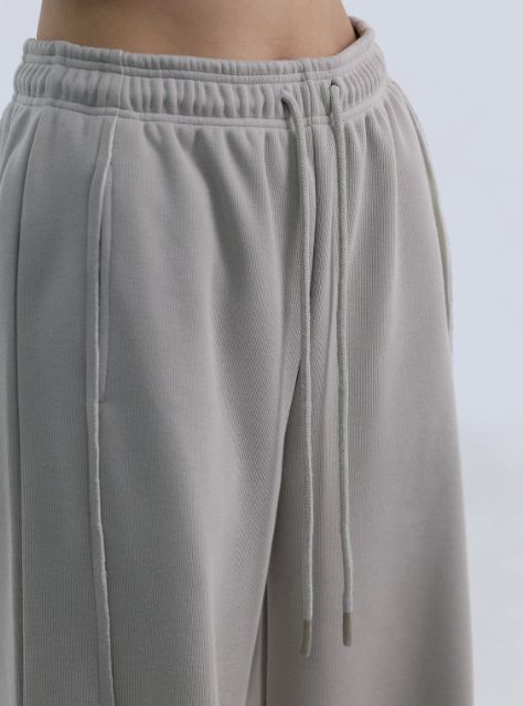 Kei Drawstring Gartered Casual Sweatpants-korean-fashion-Pants-Kei's Closet-OH Garments