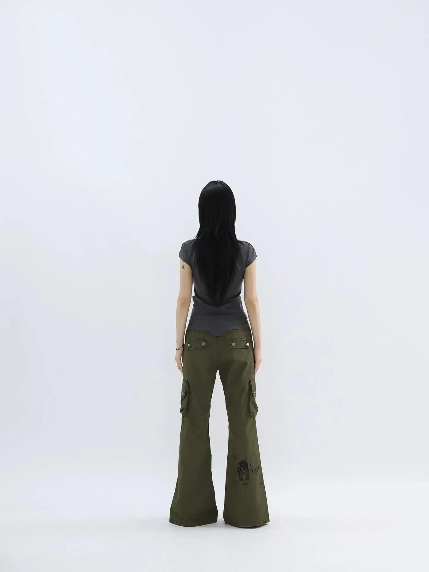 Kei Portrait Print Slit Cargo Pants-korean-fashion-Pants-Kei's Closet-OH Garments
