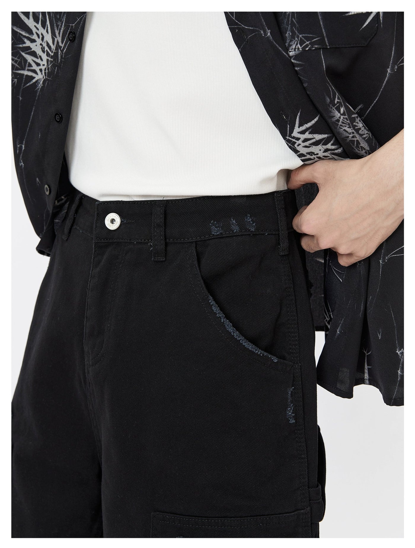 Lai Frayed Loose Cargo Shorts-korean-fashion-Shorts-Lai's Closet-OH Garments