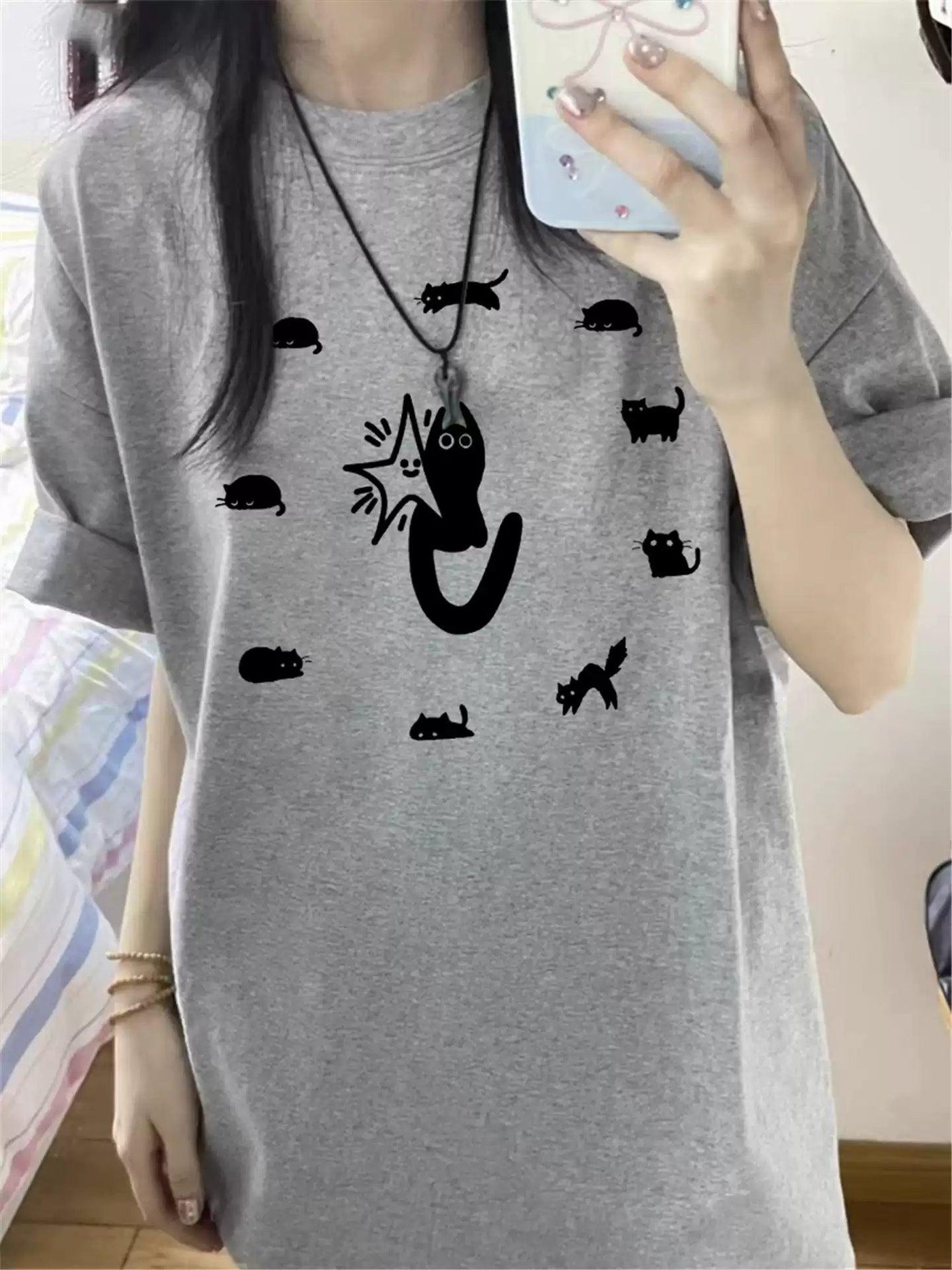 Mina Cats Graphic Print T-Shirt-korean-fashion-T-Shirt-Mina's Closet-OH Garments