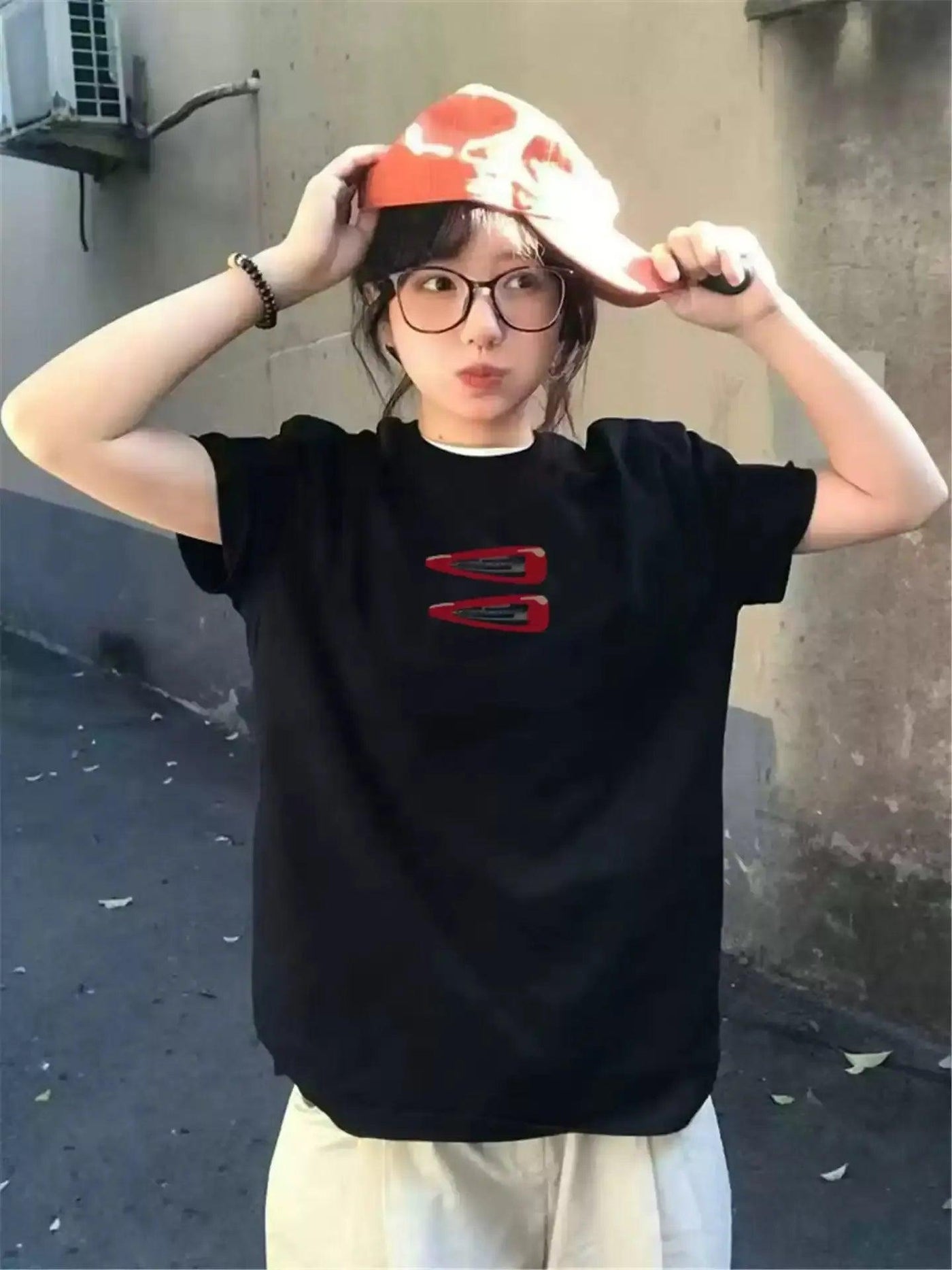 Mina Hair Clips Casual T-Shirt-korean-fashion-T-Shirt-Mina's Closet-OH Garments