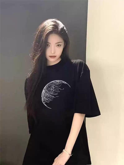 Mina Moon Sketch Graphic T-Shirt-korean-fashion-T-Shirt-Mina's Closet-OH Garments