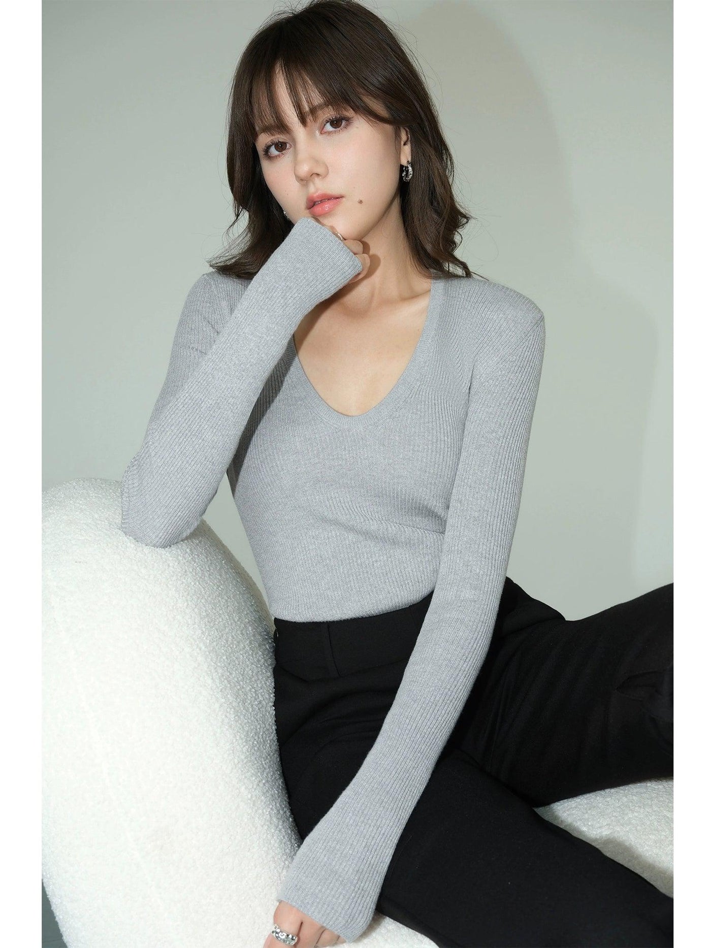 Neva Basic Lined Knit V-Neck Long Sleeve T-Shirt-korean-fashion-T-Shirt-Neva's Closet-OH Garments