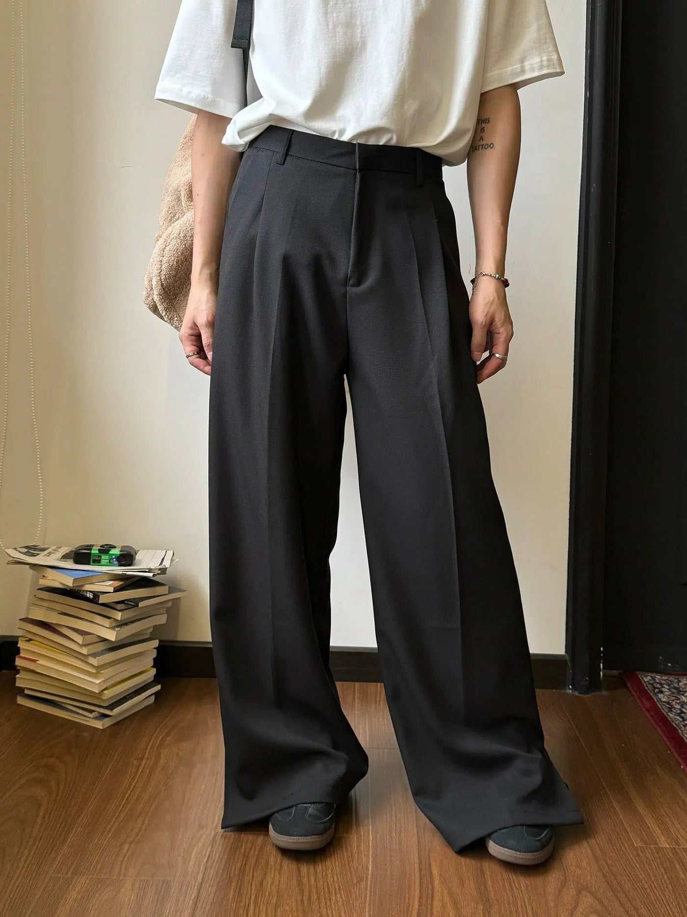 Nine Basic Pleats Metal Lock Trousers-korean-fashion-Trousers-Nine's Closet-OH Garments