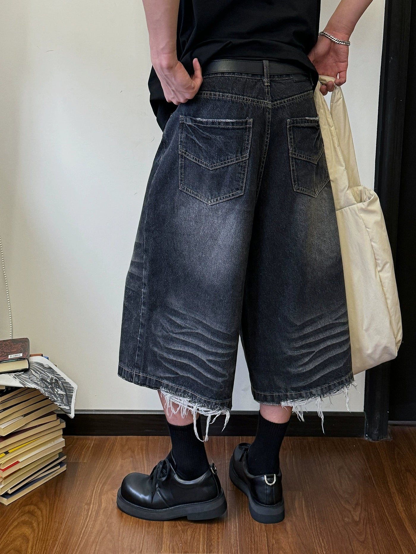 Nine Distressed Pockets Denim Shorts-korean-fashion-Shorts-Nine's Closet-OH Garments