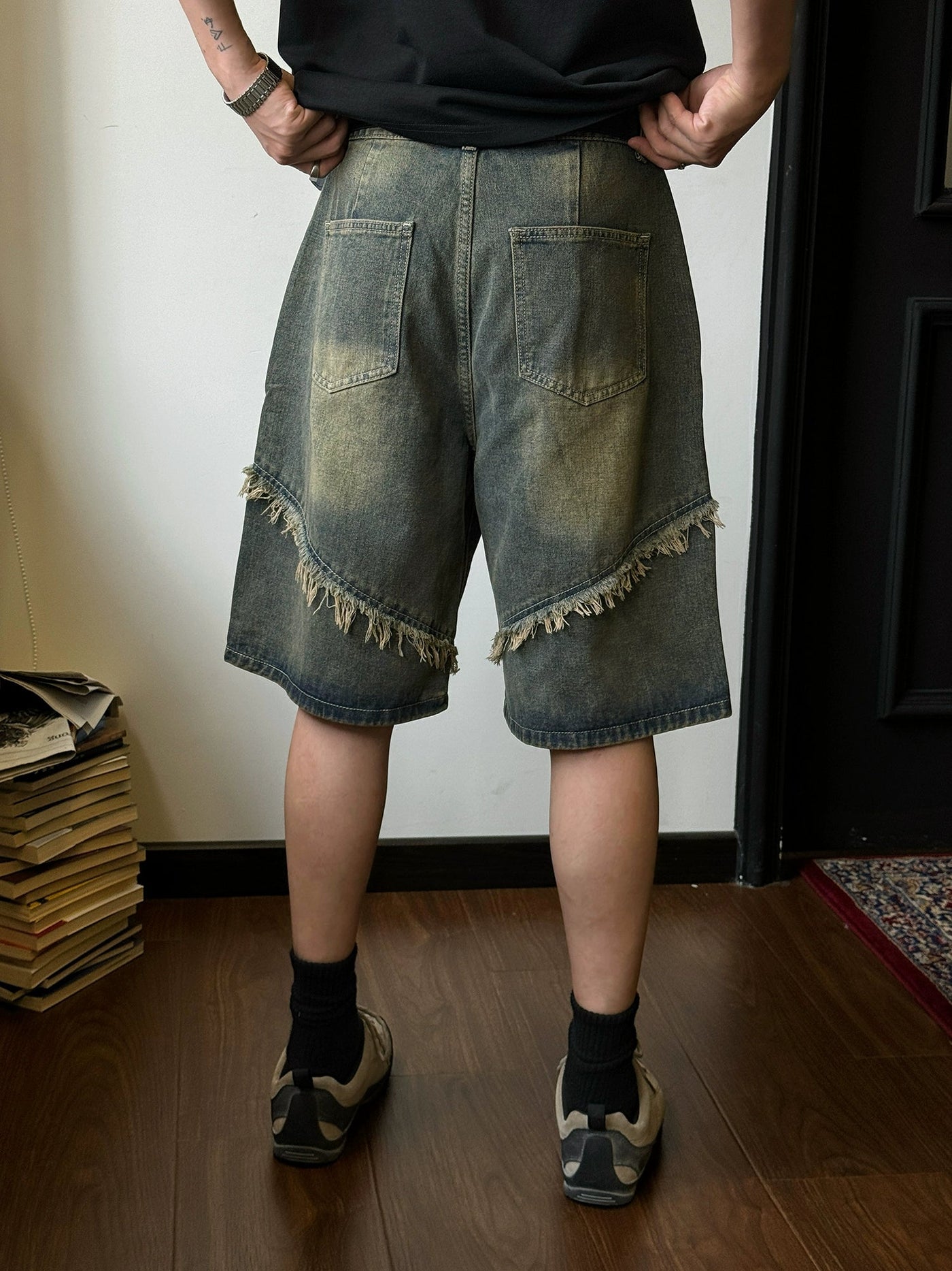Nine Frayes Seams Denim Shorts-korean-fashion-Shorts-Nine's Closet-OH Garments