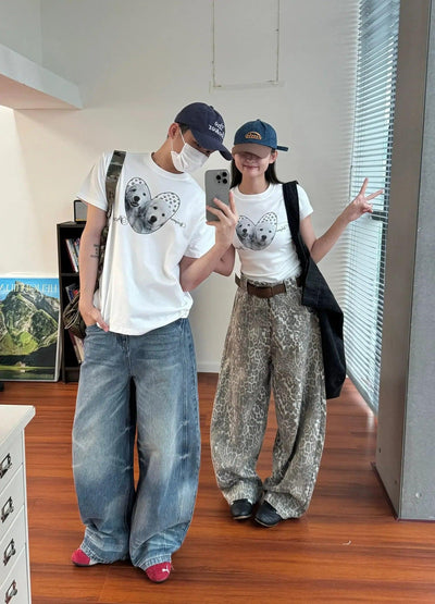 Nine Heart Frame Dog Graphic T-Shirt-korean-fashion-T-Shirt-Nine's Closet-OH Garments