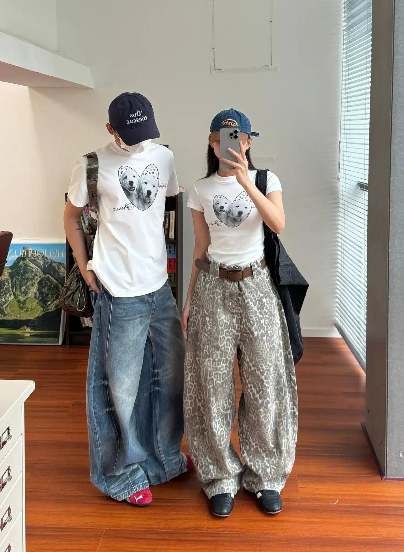 Nine Heart Frame Dog Graphic T-Shirt-korean-fashion-T-Shirt-Nine's Closet-OH Garments