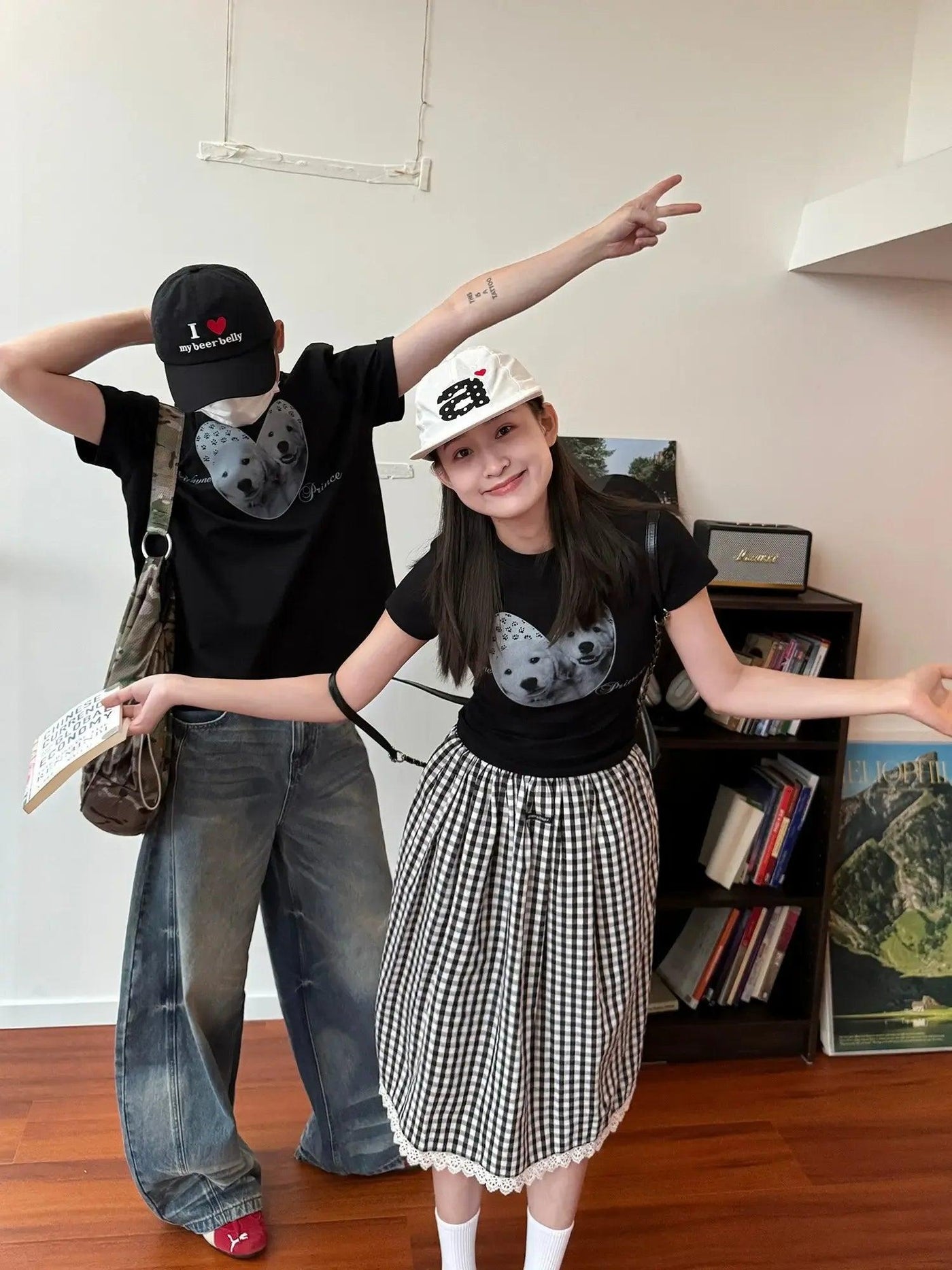 Nine Heart Frame Dog Graphic T-Shirt-korean-fashion-T-Shirt-Nine's Closet-OH Garments