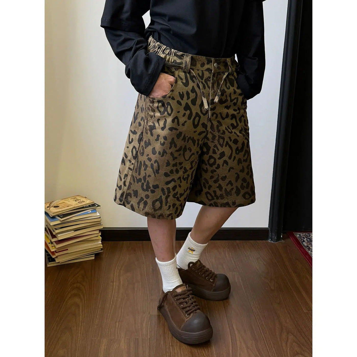 Nine Jaguar Print Knee Shorts-korean-fashion-Shorts-Nine's Closet-OH Garments