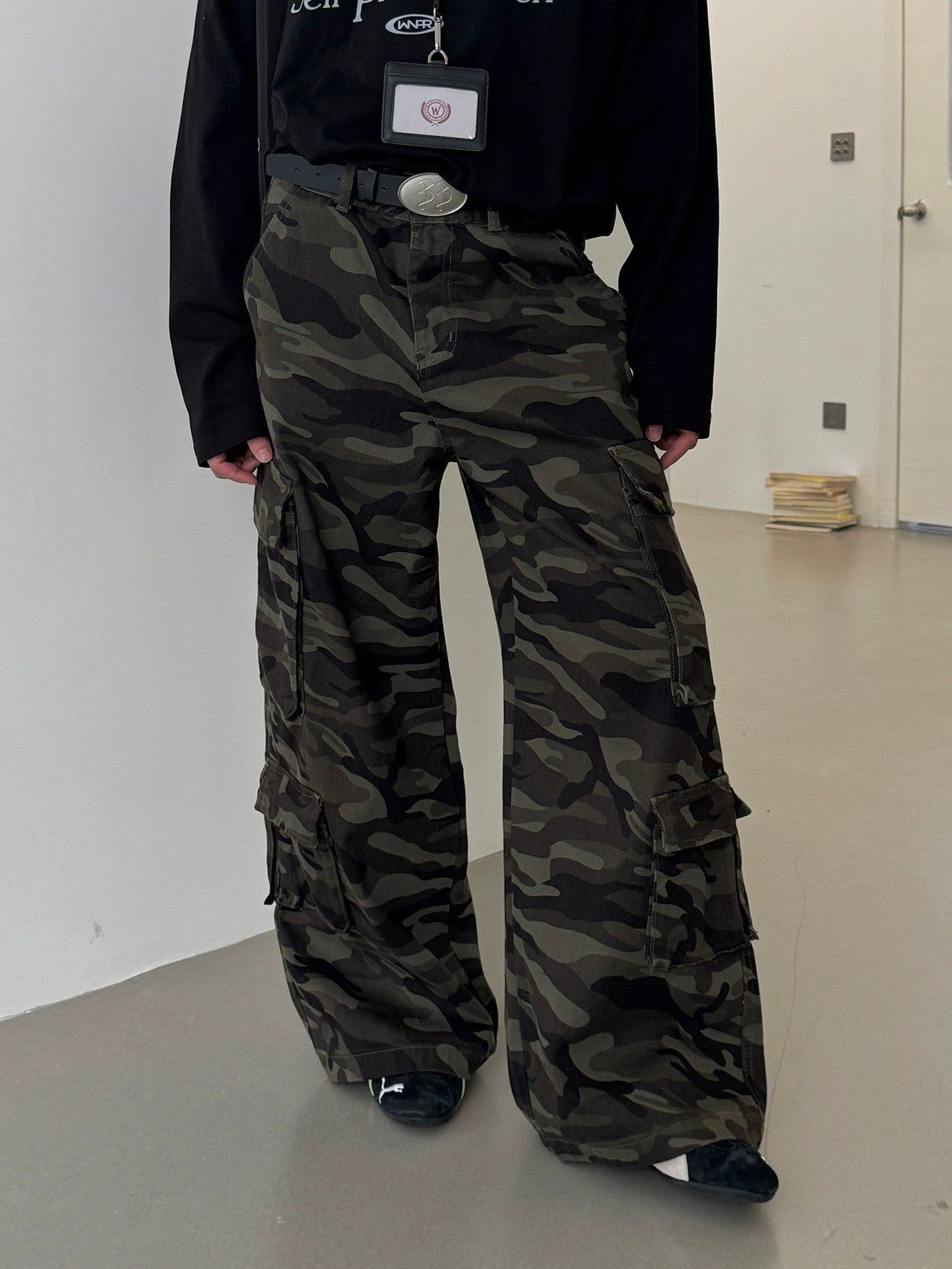 Nine Loose Fit Camouflage Cargo Jeans-korean-fashion-Jeans-Nine's Closet-OH Garments