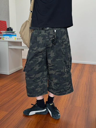Nine Multi-Pocket Camo Cargo Shorts-korean-fashion-Shorts-Nine's Closet-OH Garments