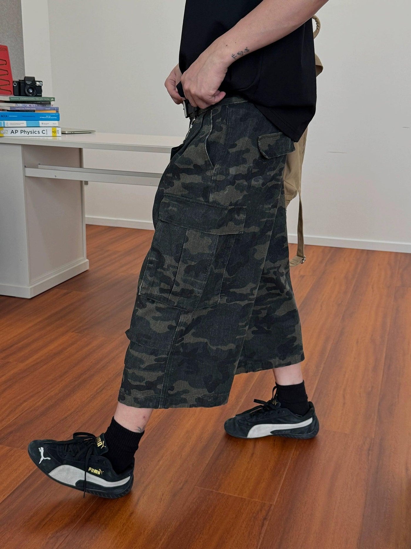Nine Multi-Pocket Camo Cargo Shorts-korean-fashion-Shorts-Nine's Closet-OH Garments