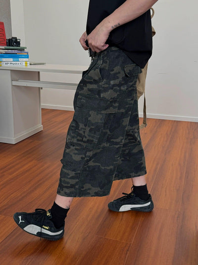 Nine Multi-Pocket Camo Cargo Shorts-korean-fashion-Shorts-Nine's Closet-OH Garments