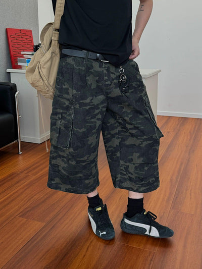 Nine Multi-Pocket Camo Cargo Shorts-korean-fashion-Shorts-Nine's Closet-OH Garments