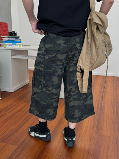 Nine Multi-Pocket Camo Cargo Shorts-korean-fashion-Shorts-Nine's Closet-OH Garments