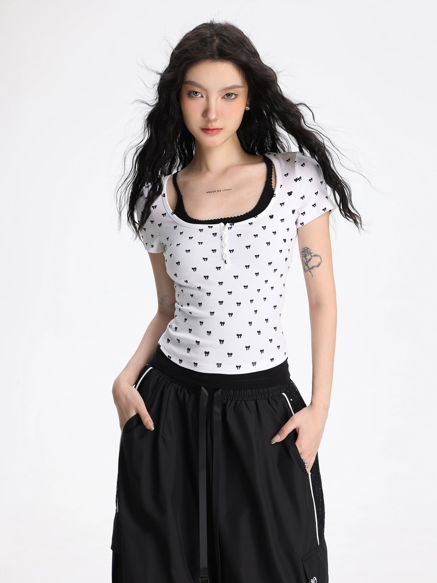 Shi Bowknot Pattern T-Shirt-korean-fashion-T-Shirt-Shi's Closet-OH Garments