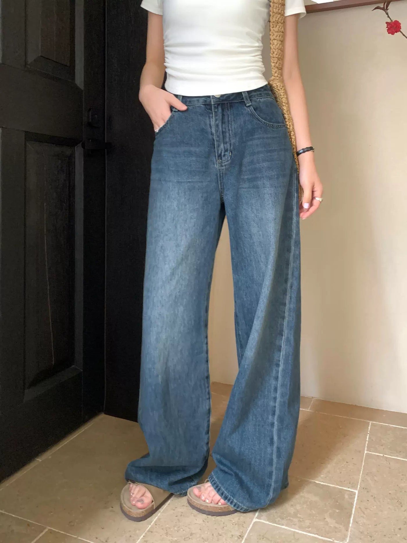 Sue Straight Fit Faded Jeans-korean-fashion-Jeans-Sue's Closet-OH Garments