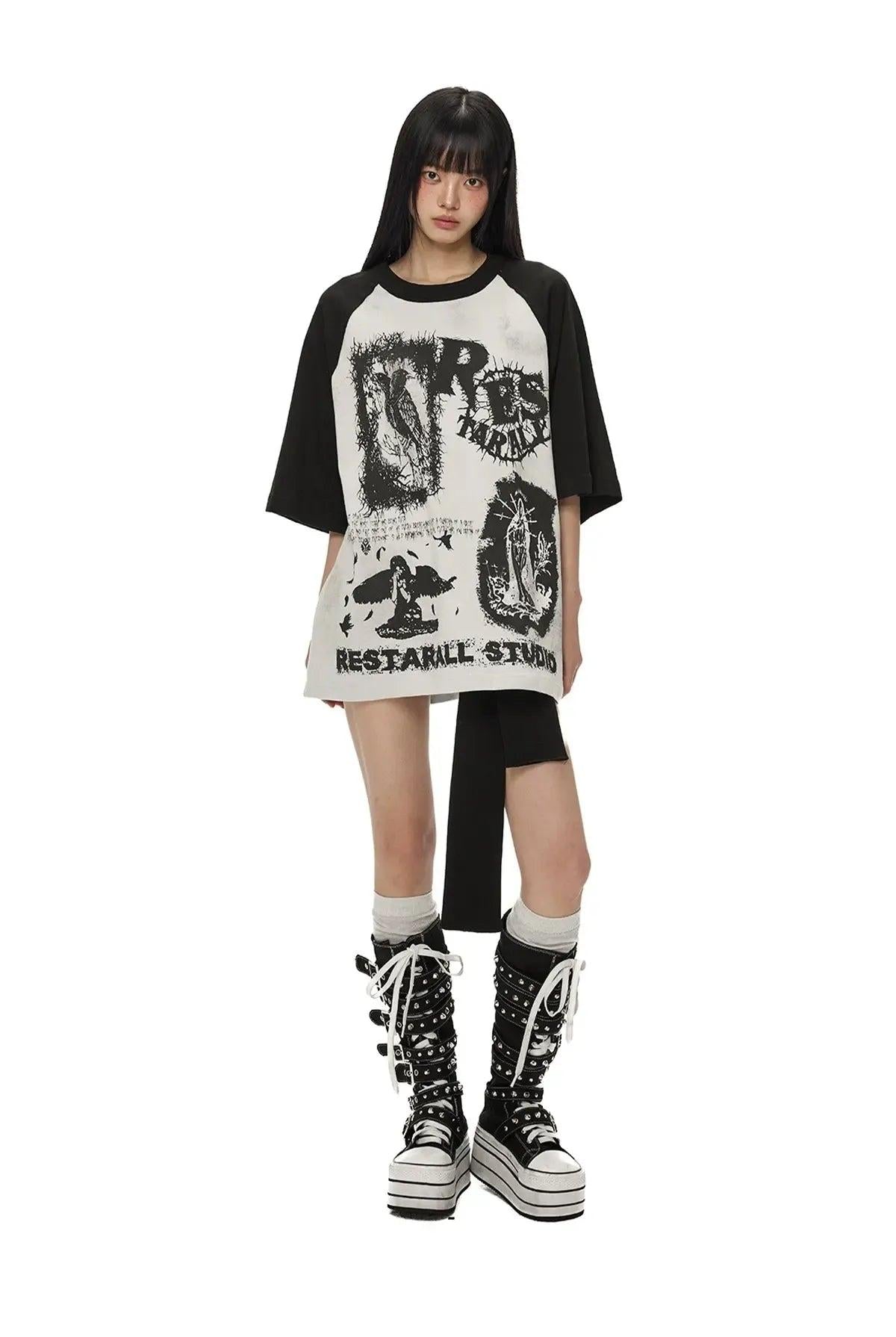 Tom B&W Graffiti Contrast T-Shirt-korean-fashion-T-Shirt-Tom's Closet-OH Garments