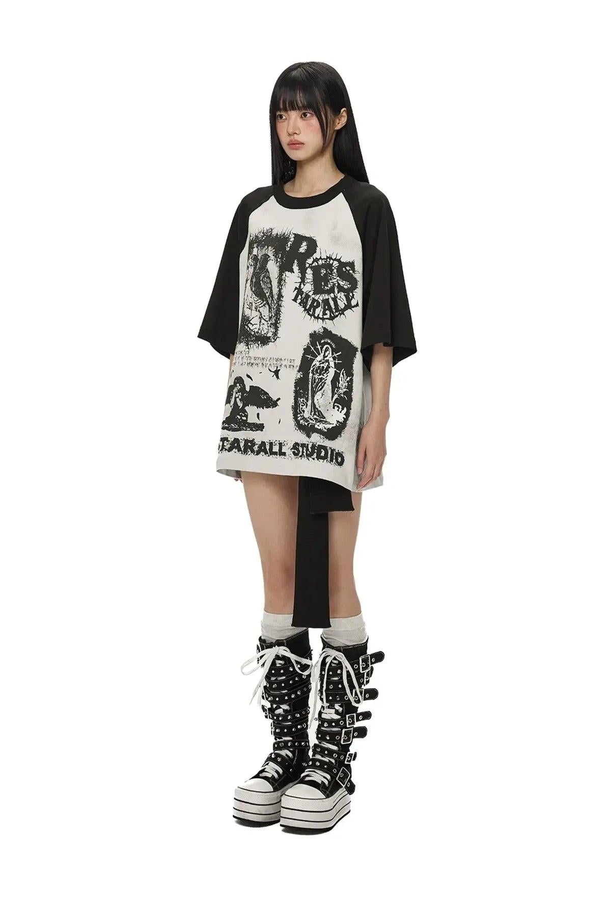 Tom B&W Graffiti Contrast T-Shirt-korean-fashion-T-Shirt-Tom's Closet-OH Garments