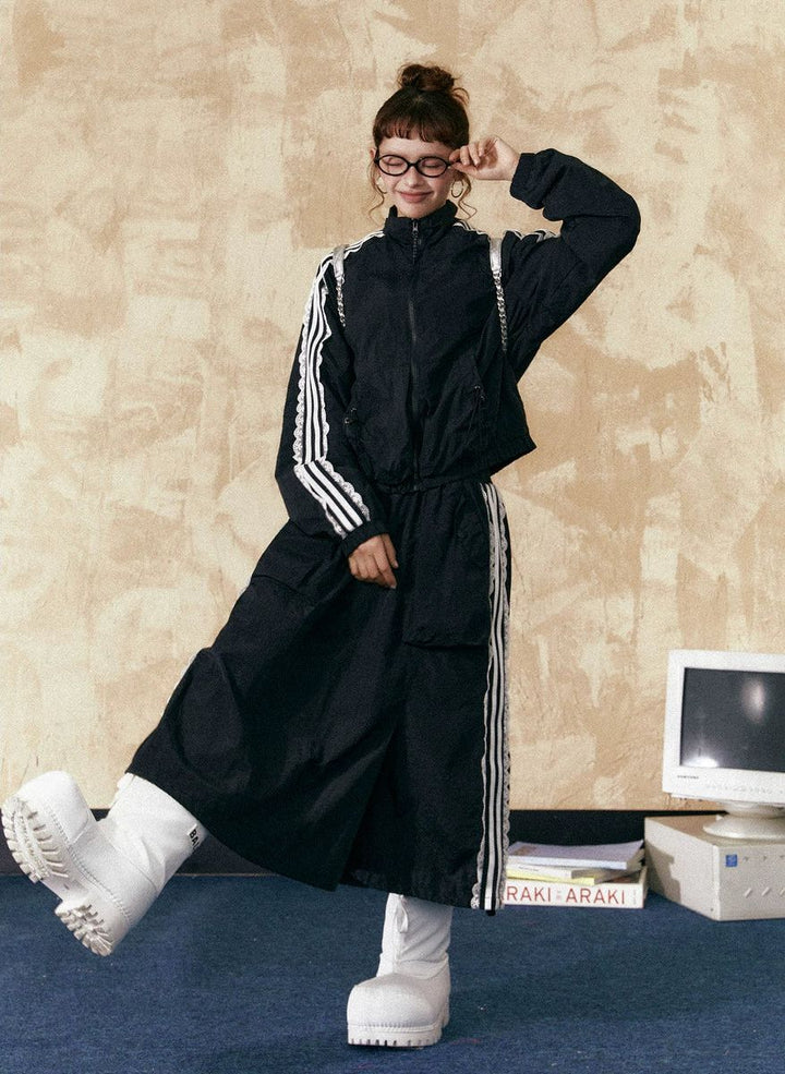 tom-laced-lines-athleisure- tom-laced-lines-athleisure-