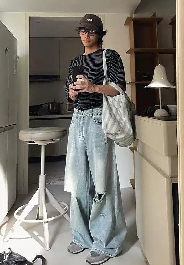 Woo Faded Ripped Detail Wide Jeans-korean-fashion-Jeans-Woo's Closet-OH Garments