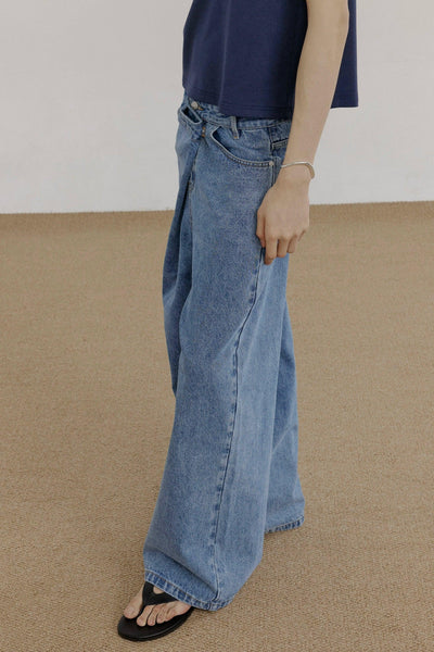 Zhou Asymmetric Buttons Straight Jeans-korean-fashion-Jeans-Zhou's Closet-OH Garments