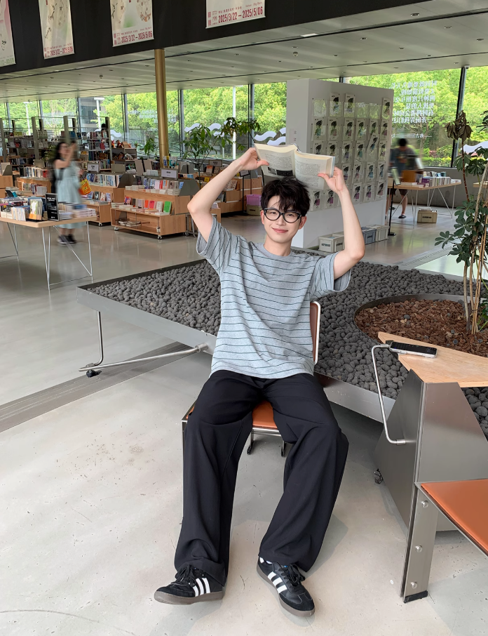 Zhou Classic Striped T-Shirt-korean-fashion-T-Shirt-Zhou's Closet-OH Garments