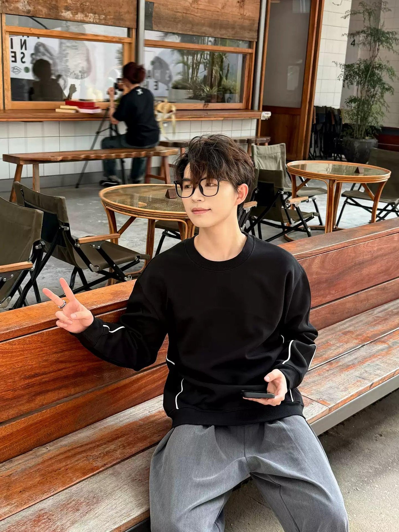 Zhou Clean Fit Contrast Piping Crewneck-korean-fashion-Crewneck-Zhou's Closet-OH Garments