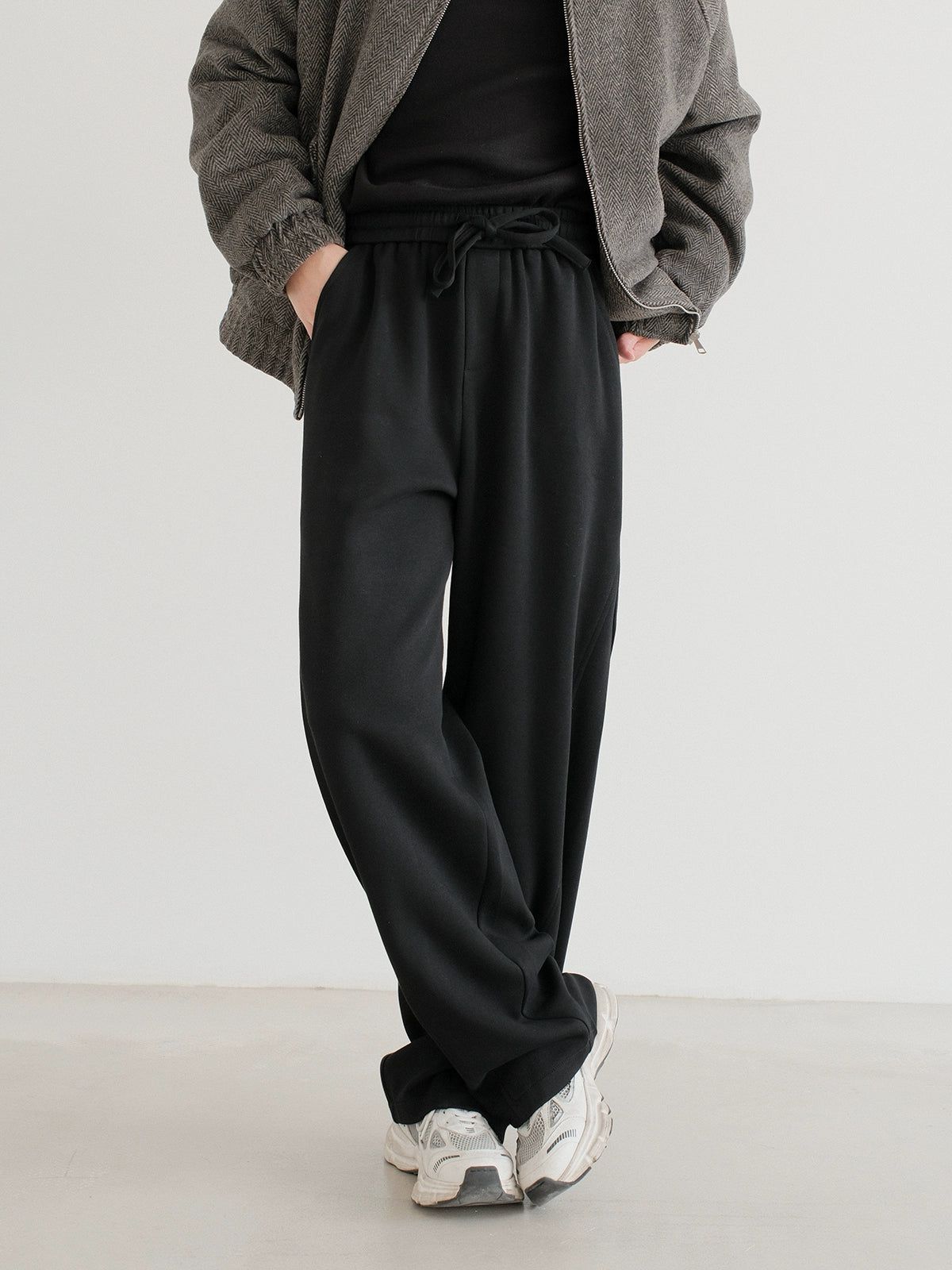 Zhou Drawstring Straight Leg Sweatpants-korean-fashion-Pants-Zhou's Closet-OH Garments