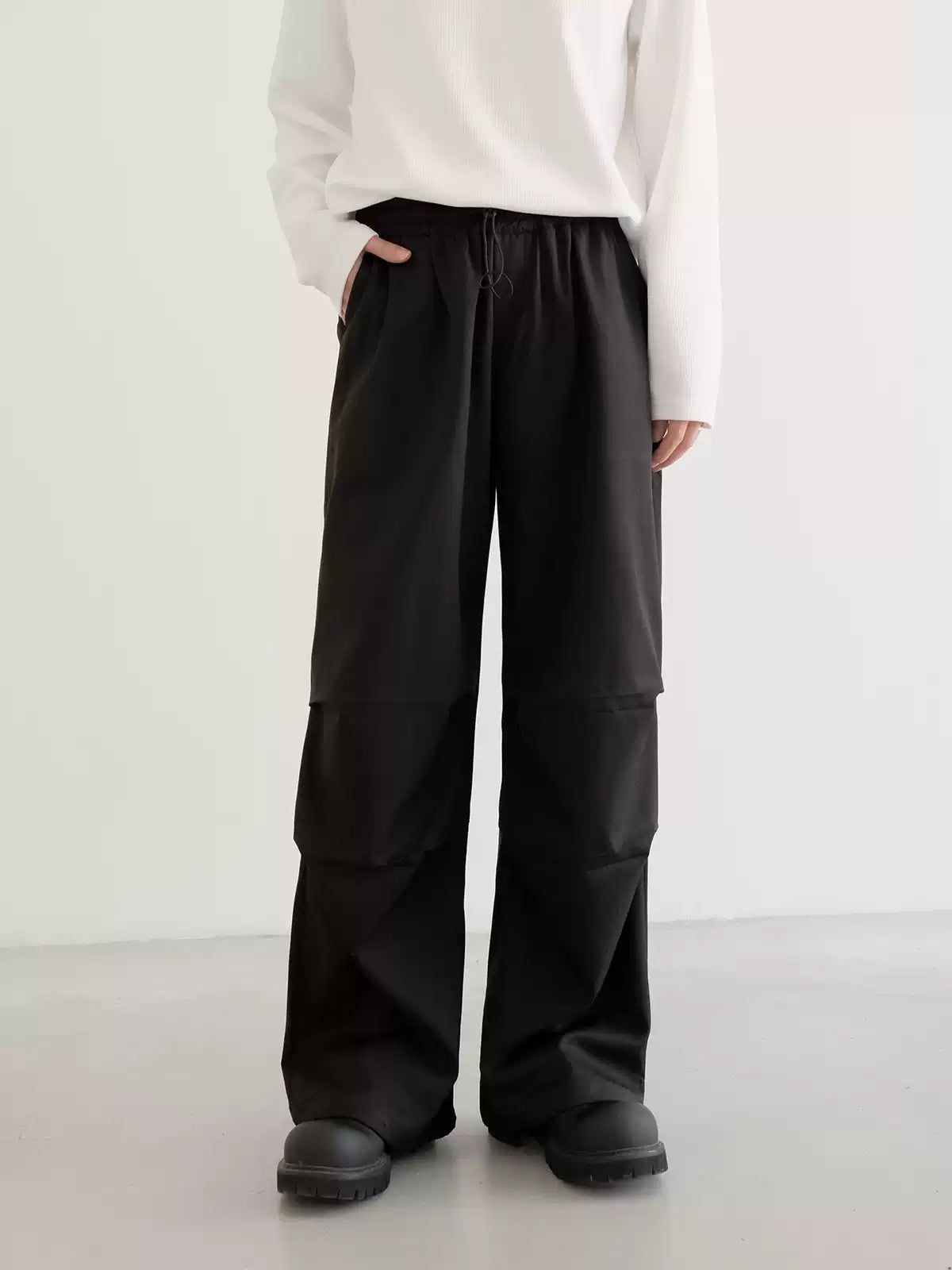 Zhou Elastic Waist Wide Pleats Track Pants-korean-fashion-Pants-Zhou's Closet-OH Garments