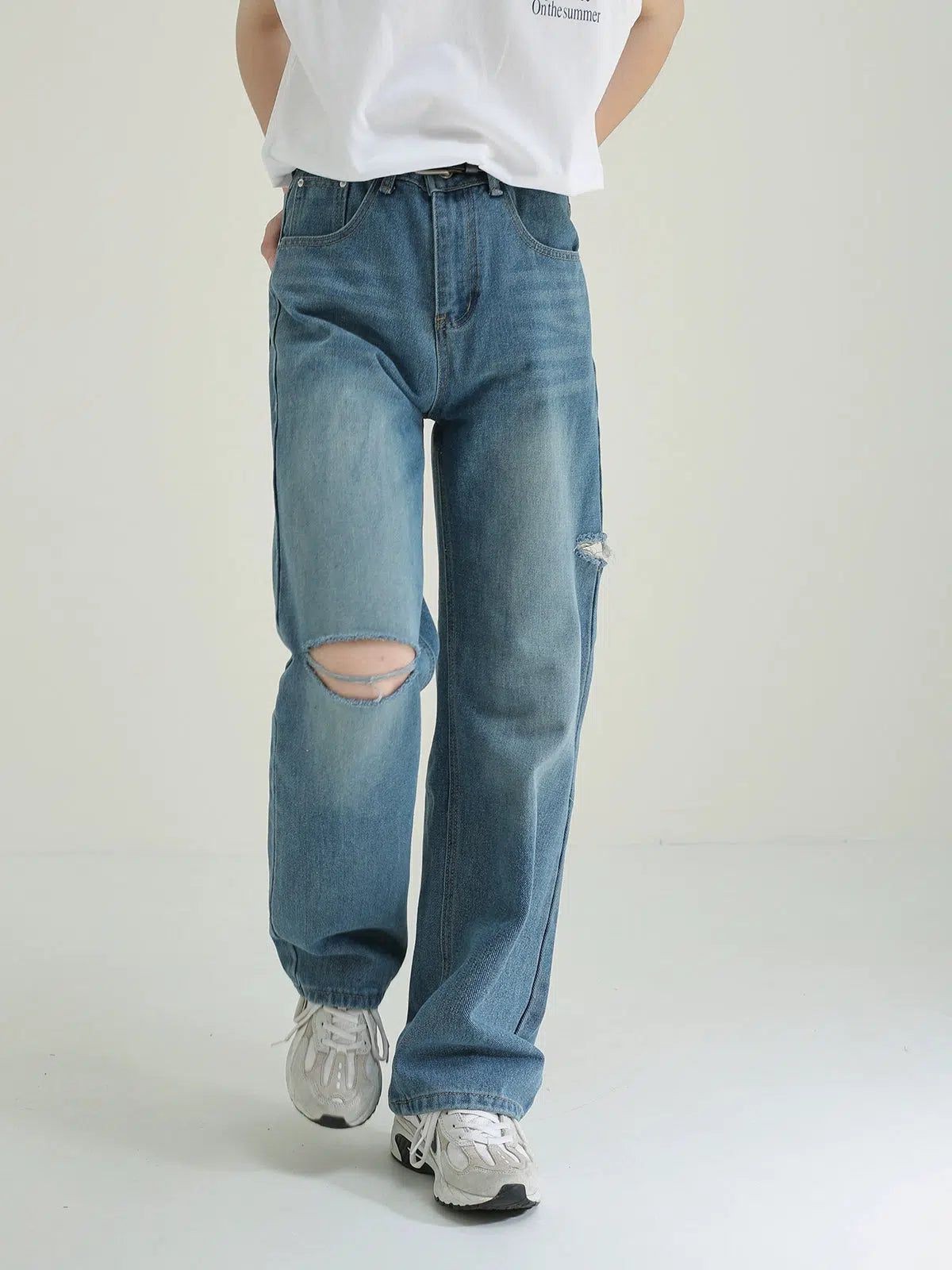 Zhou Faded & Whiskers Ripped Jeans-korean-fashion-Jeans-Zhou's Closet-OH Garments
