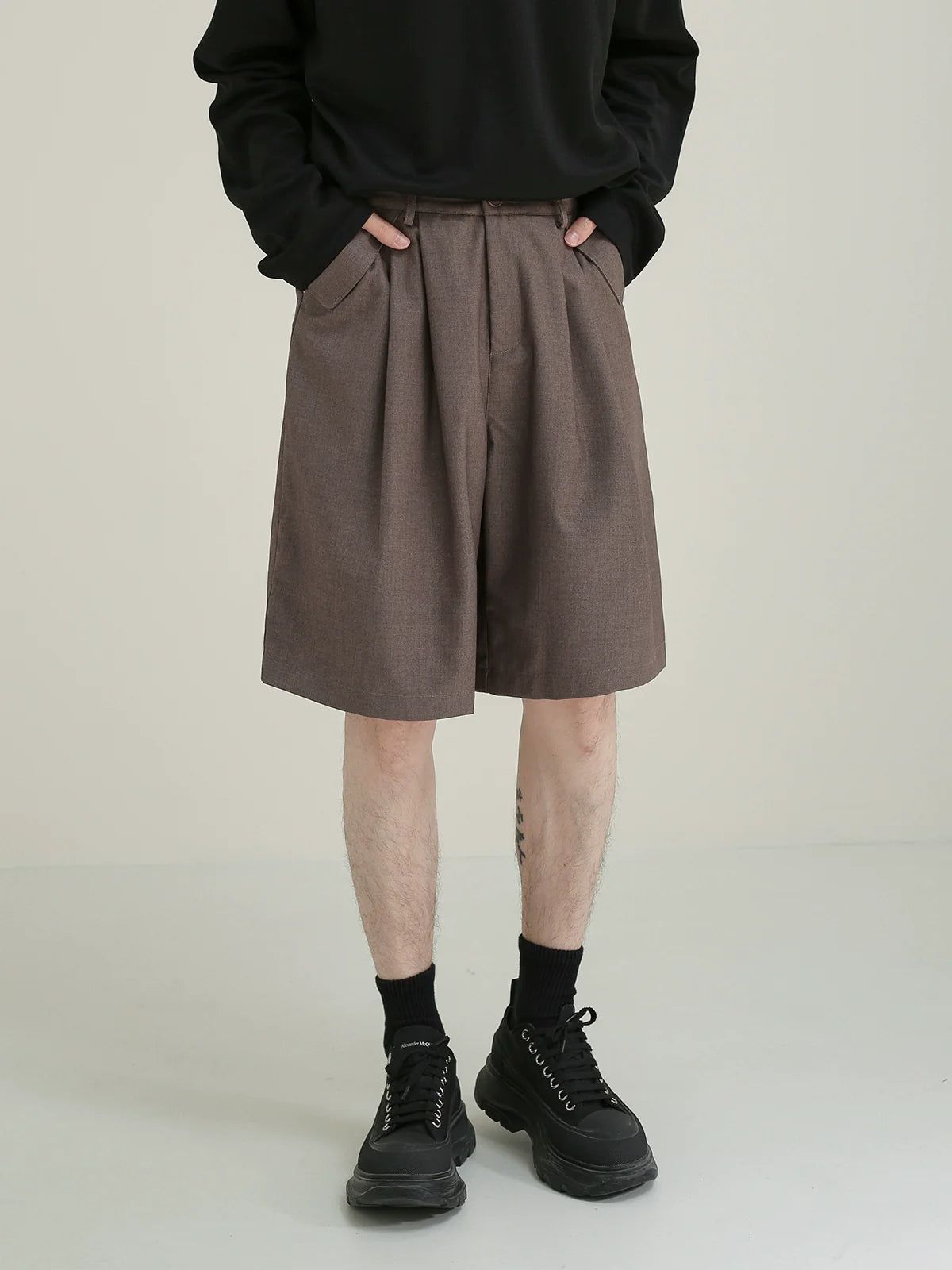 Zhou Side Pockets Knee Shorts-korean-fashion-Shorts-Zhou's Closet-OH Garments