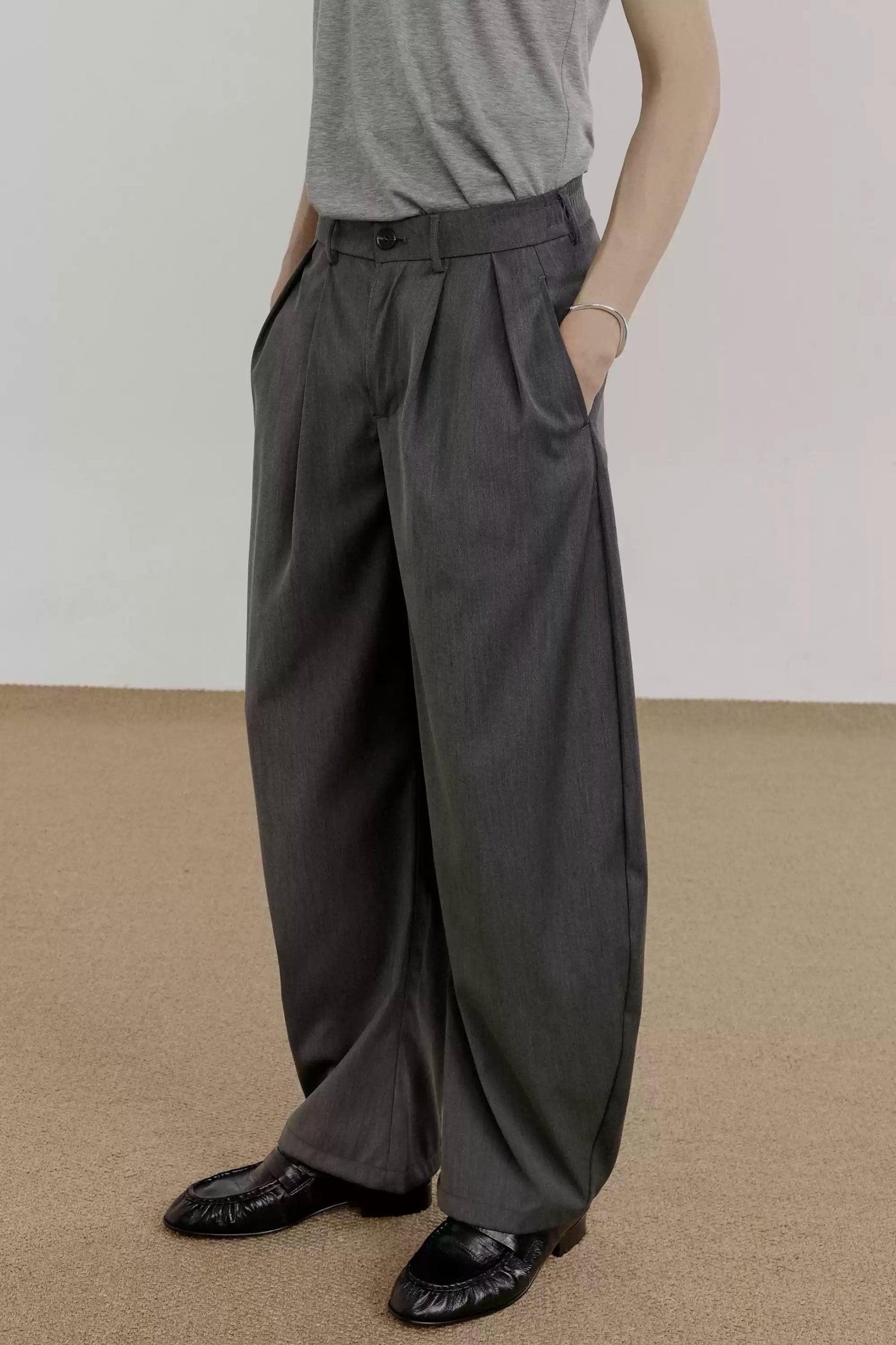Zhou Slant Pocket Fold Pleated Trousers-korean-fashion-Trousers-Zhou's Closet-OH Garments
