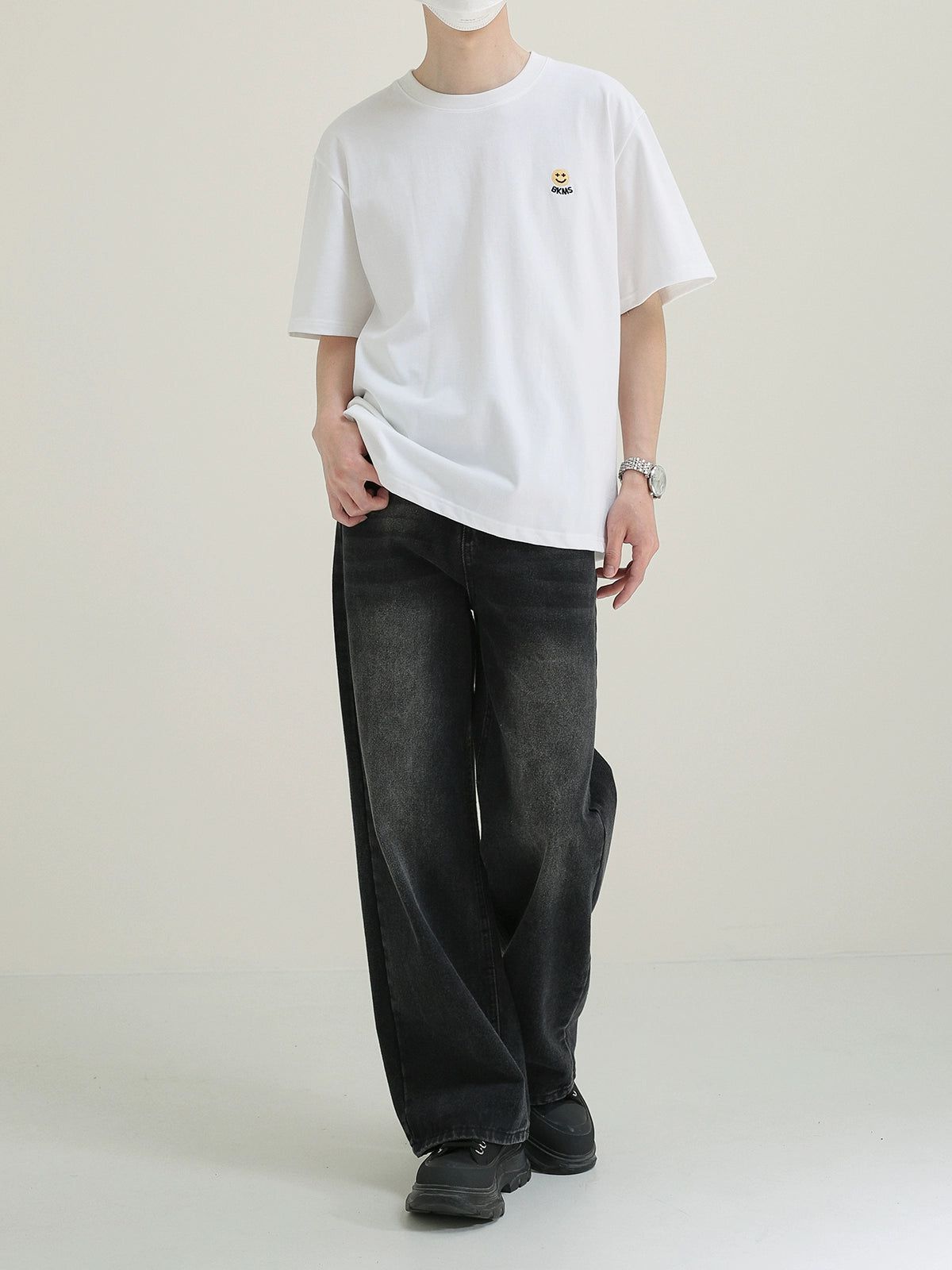 Zhou Smiley Face T-Shirt-korean-fashion-T-Shirt-Zhou's Closet-OH Garments