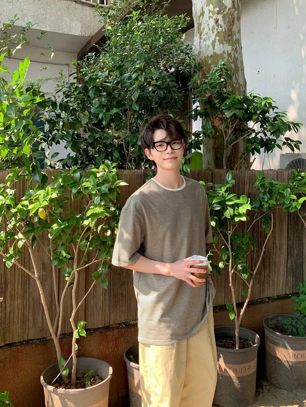 Zhou Thin Striped Pattern T-Shirt-korean-fashion-T-Shirt-Zhou's Closet-OH Garments