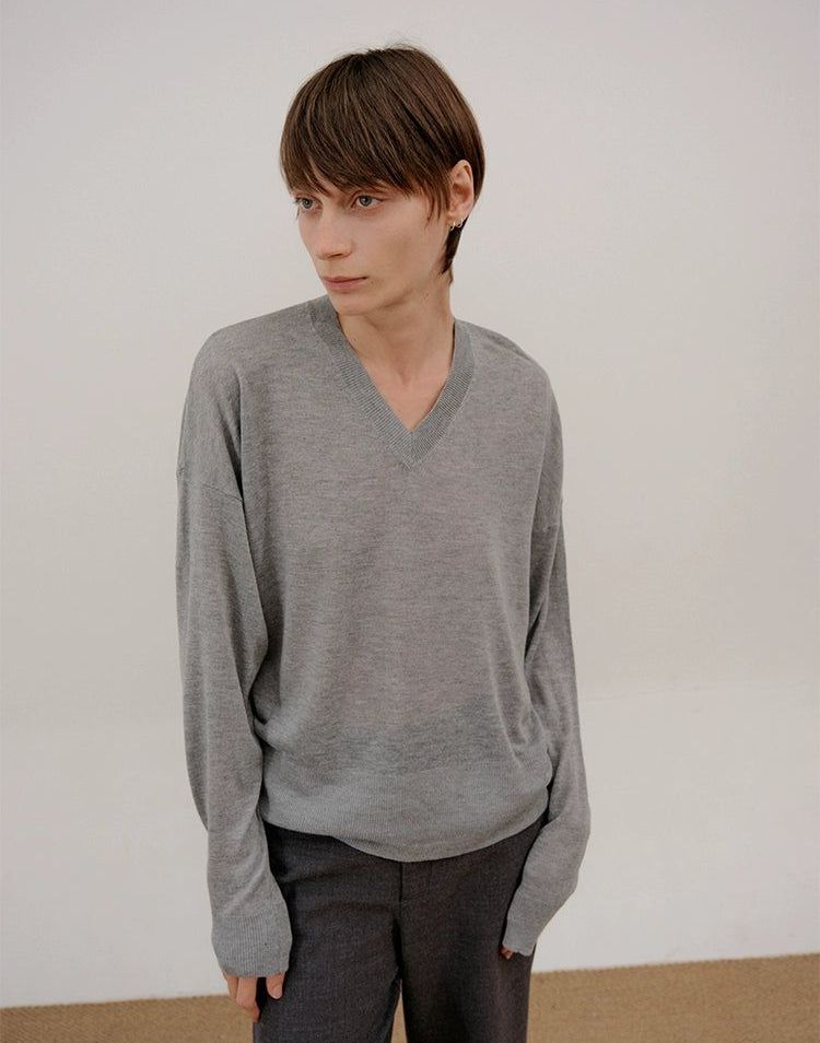 Zhou V-Neck Relaxed Thin Sweater-korean-fashion-Sweater-Zhou's Closet-OH Garments