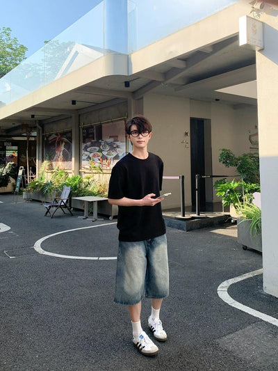 Zhou Washed Relaxed Fit Denim Shorts-korean-fashion-Shorts-Zhou's Closet-OH Garments