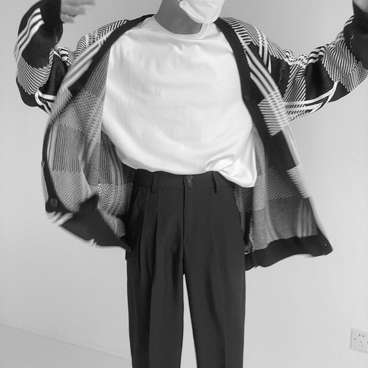 Zhou Essential Cambridge Checkered Knit Cardigan-korean-fashion-Cardigan-Zhou's Closet-OH Garments